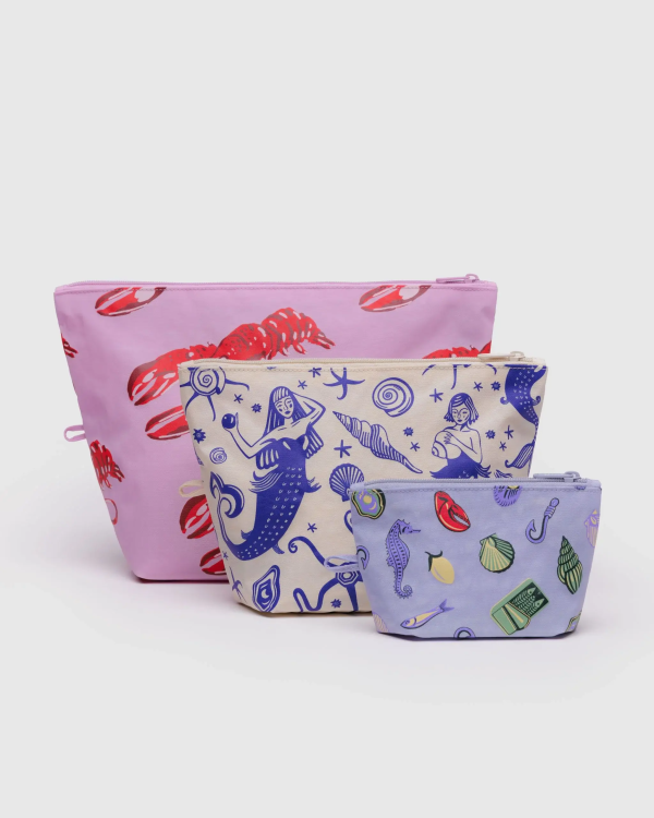 POUCHES